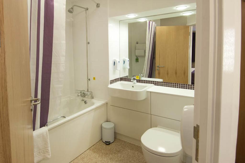 Holiday Inn Newcastle City Екстериор снимка
